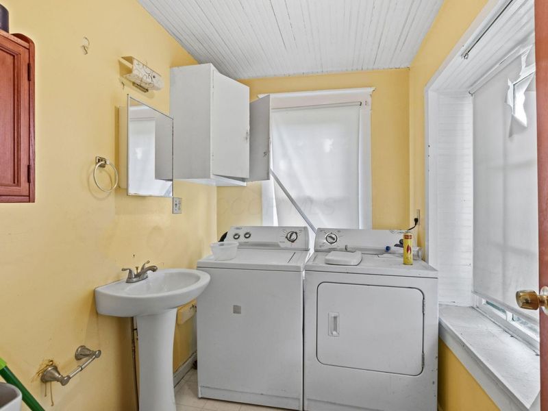 1543 Manchester Avenue, Columbus, OH 43211 Photo 21