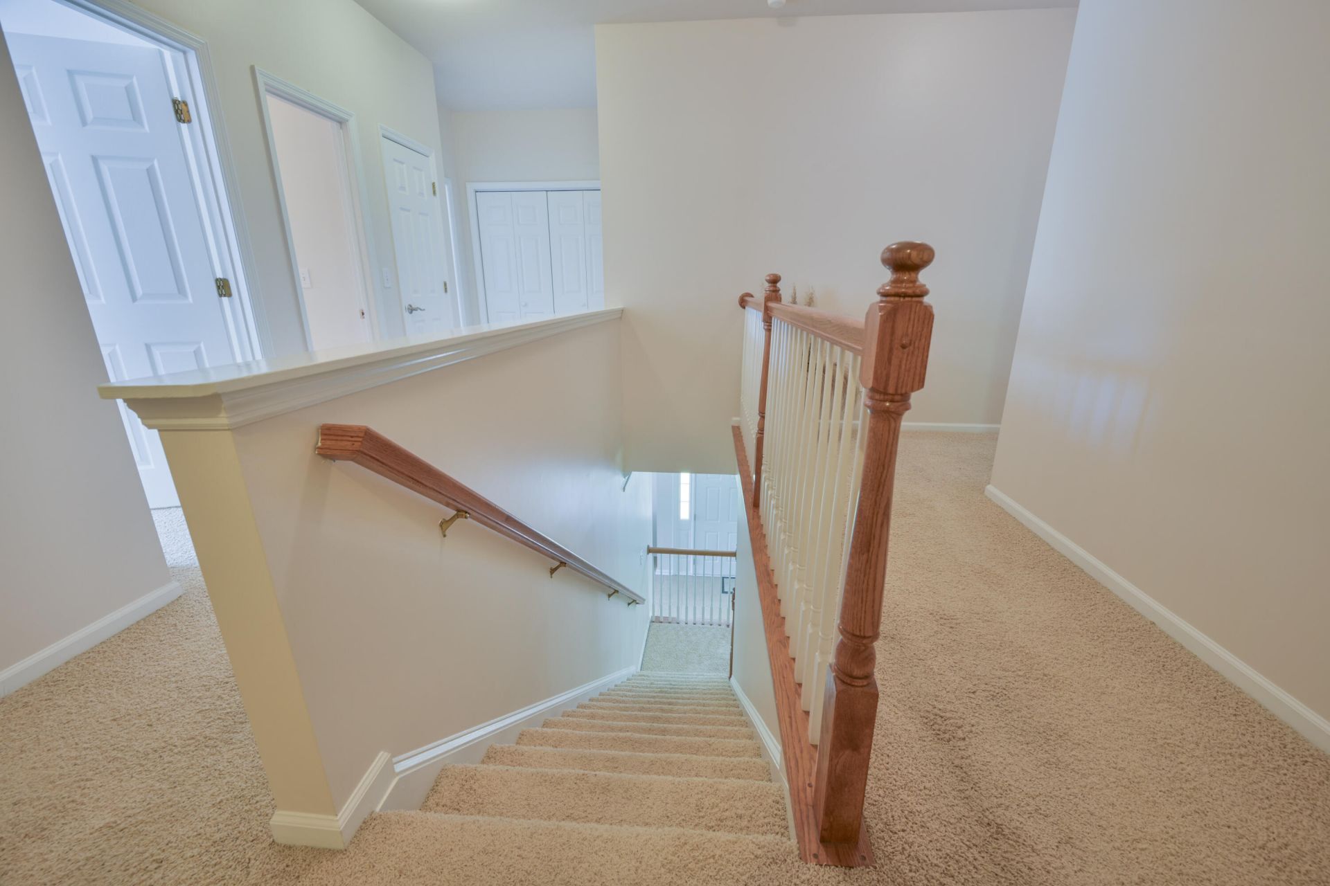 2492 Draymohr Court Photo 16