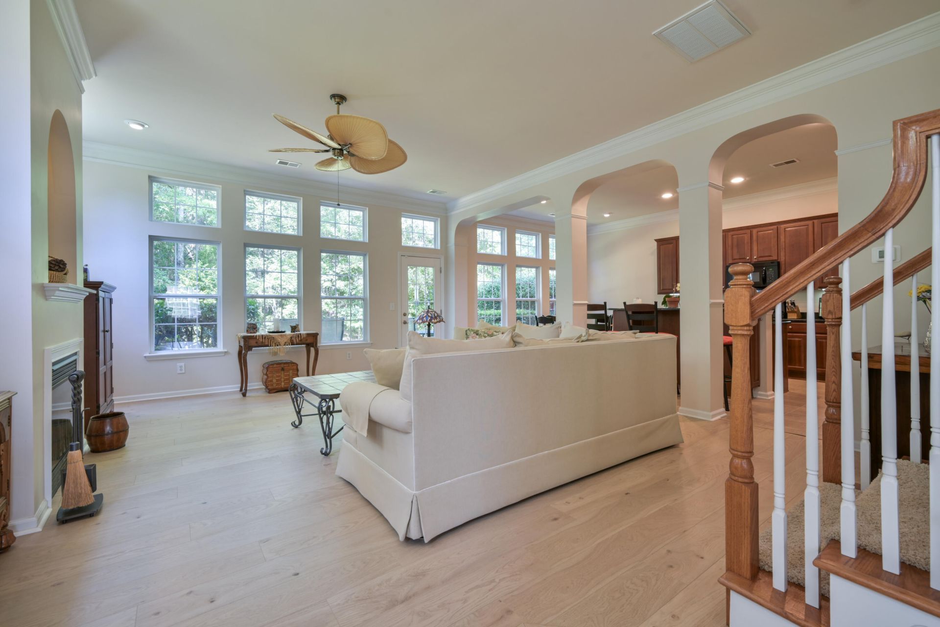 2492 Draymohr Court Photo 6