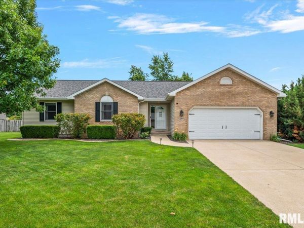 2204 Finch Haven Lane, Springfield, IL 62711