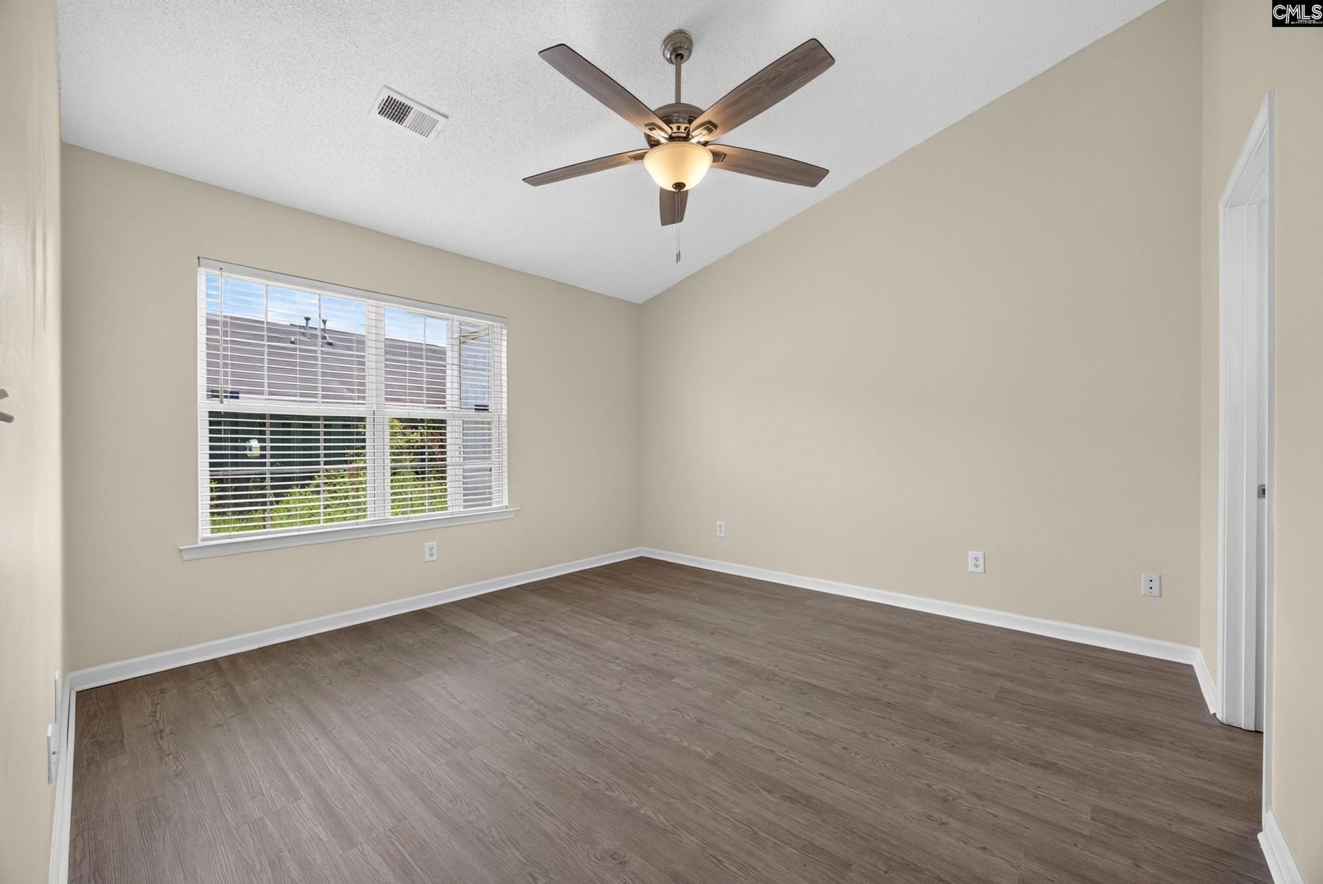 46 Monmouth Court Photo 29