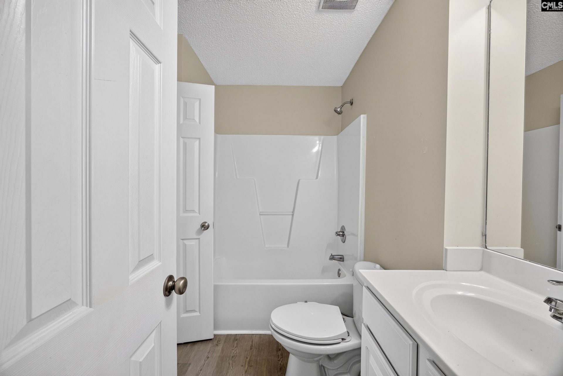 46 Monmouth Court Photo 33