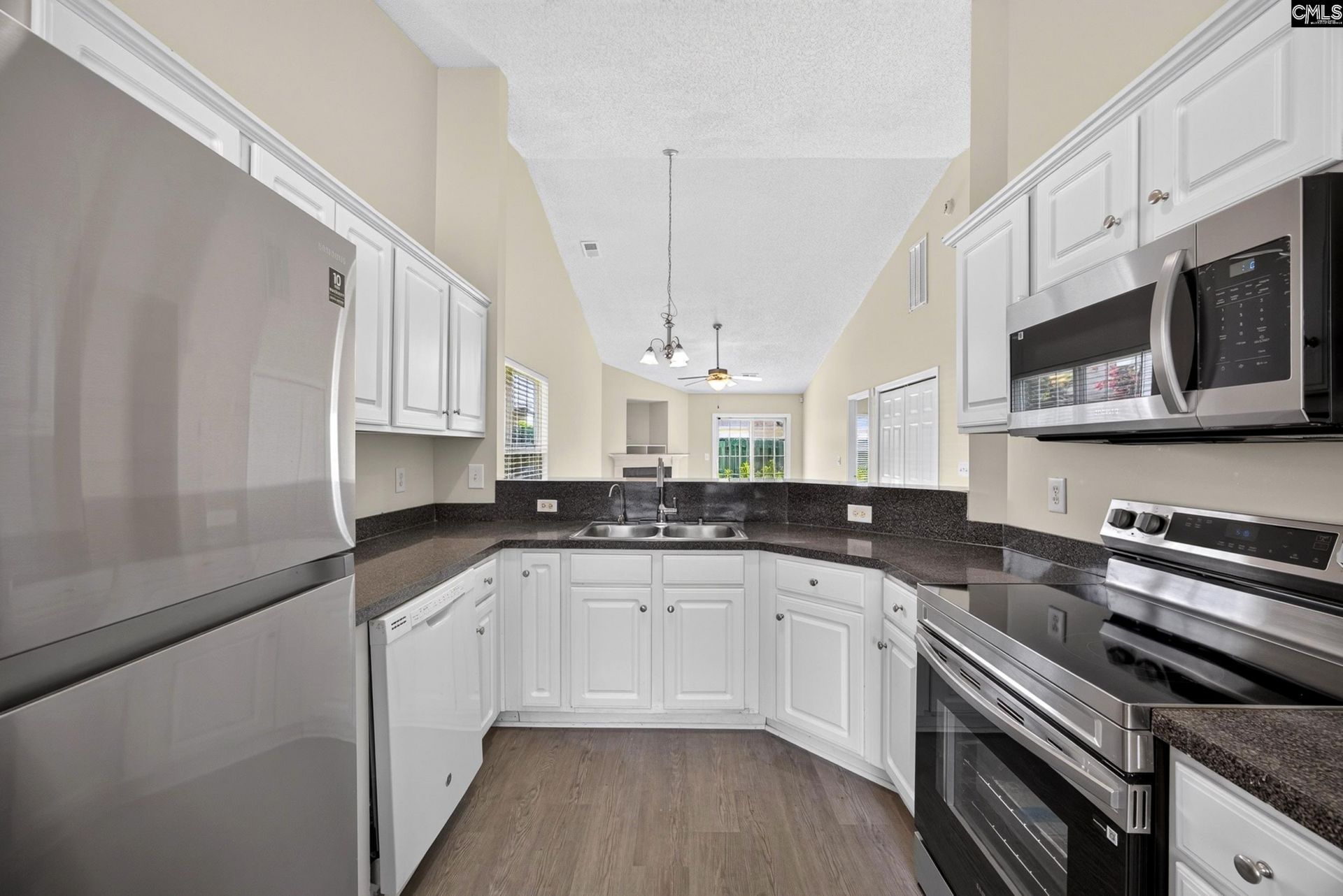 46 Monmouth Court Photo 7