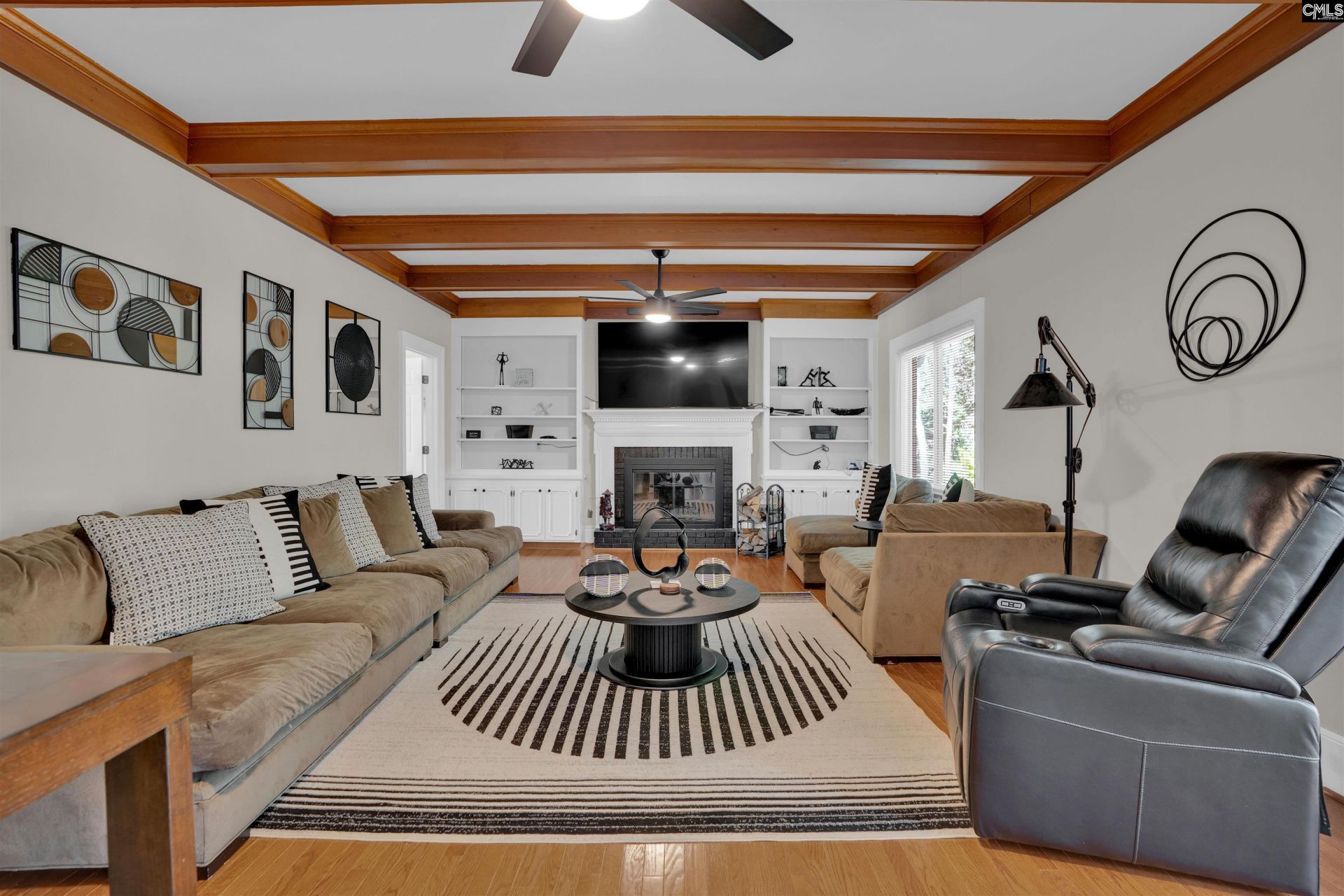208 Mallet Hill Road  Photo 4