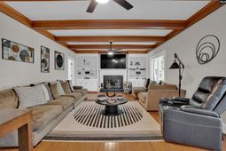 208 Mallet Hill Road  photo 4