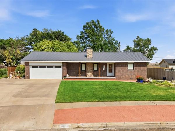 6011 Sunset Drive, Guymon, OK 73942