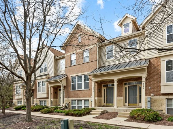 5546 Cambridge Way , Unit 5546, Hanover Park, IL 60133