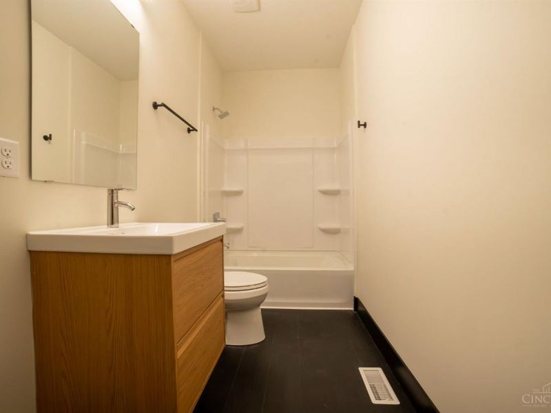 3545 Eden, Cincinnati, OH 45229 Photo 16