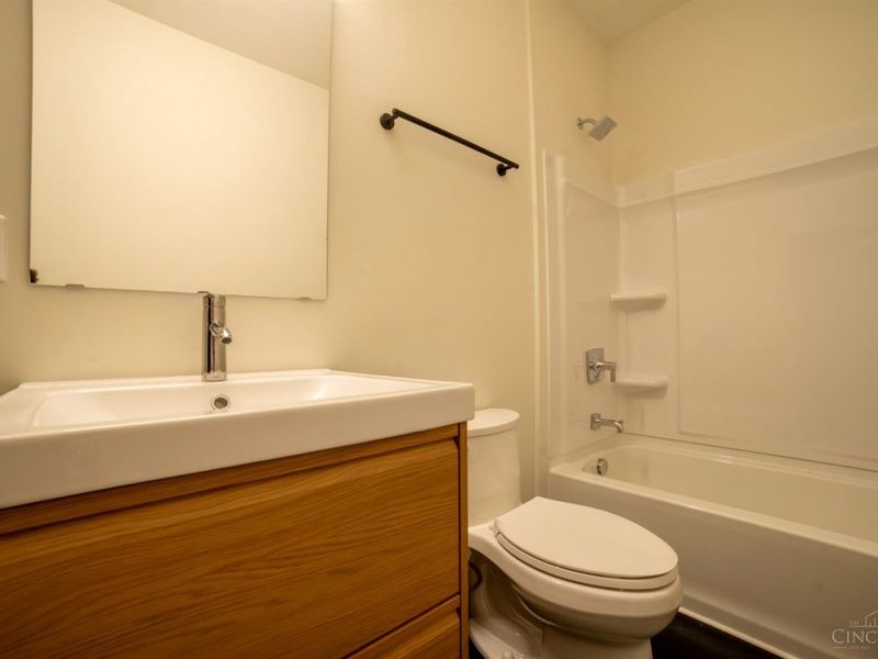 3545 Eden, Cincinnati, OH 45229 Photo 17