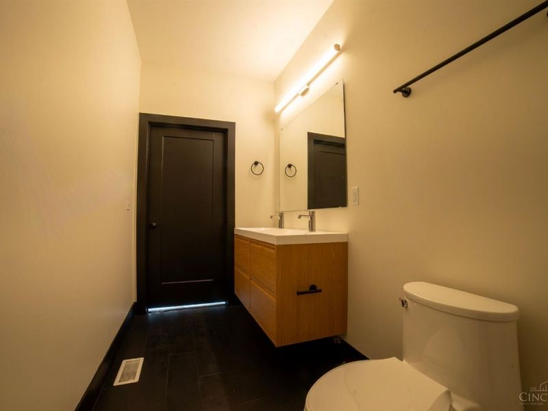 3545 Eden, Cincinnati, OH 45229 Photo 24