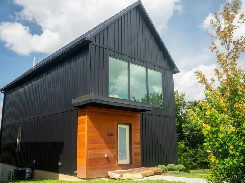 3545 Eden, Cincinnati, OH 45229 Photo 3