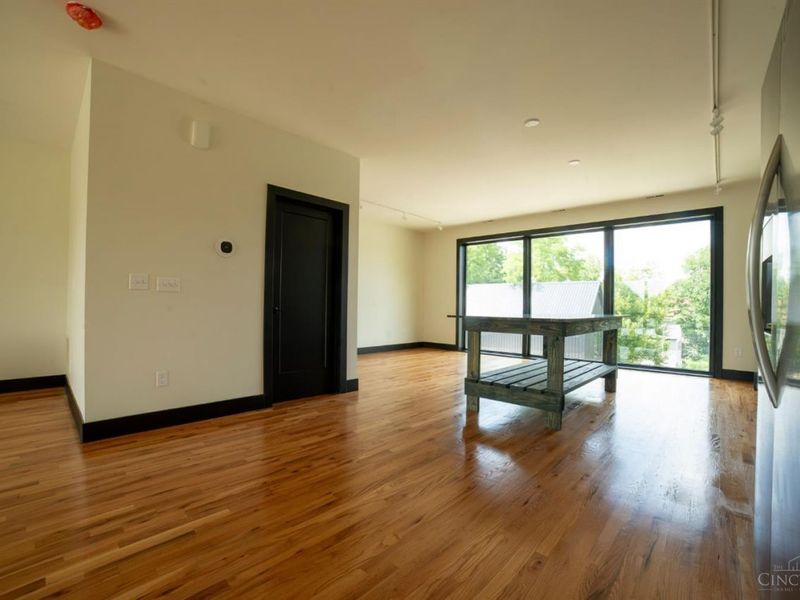 3545 Eden, Cincinnati, OH 45229 Photo 45