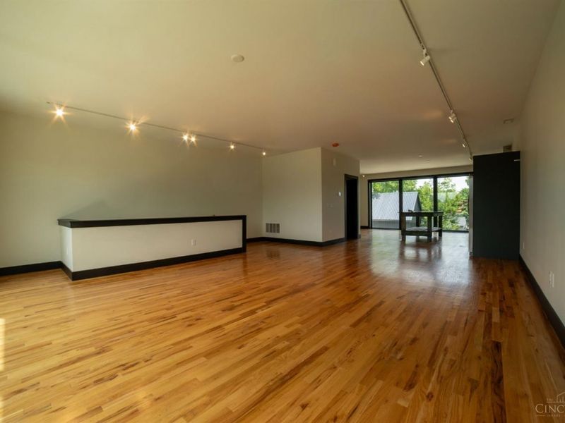 3545 Eden, Cincinnati, OH 45229 Photo 7