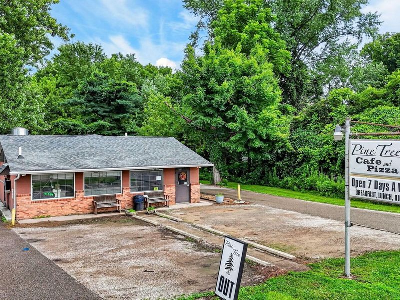 35633 U.S. 50, Londonderry, OH 45647 Photo 7