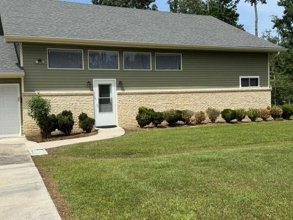 1731 DUPARD Street , Mandeville, LA 70448