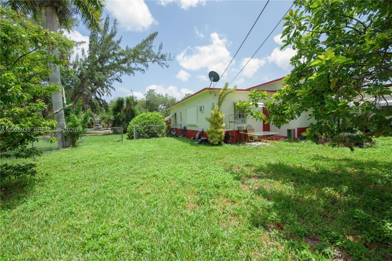27 NW 18th St , Homestead, FL 33030 Photo
