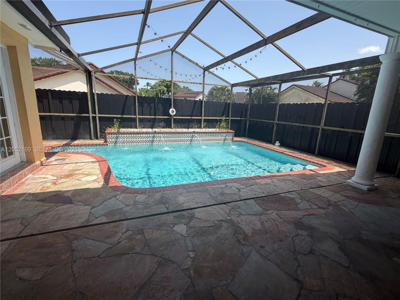 17527 NW 62nd Pl N, Hialeah, FL 33015 Photo