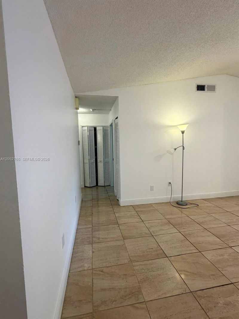 5028 SW 138th Ave Cir , Miami, FL 33175 Photo