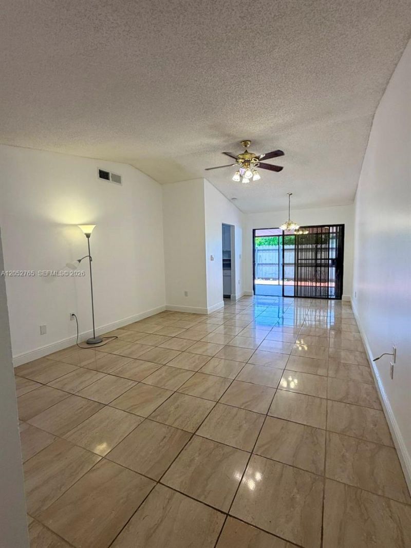 5028 SW 138th Ave Cir , Miami, FL 33175 Photo