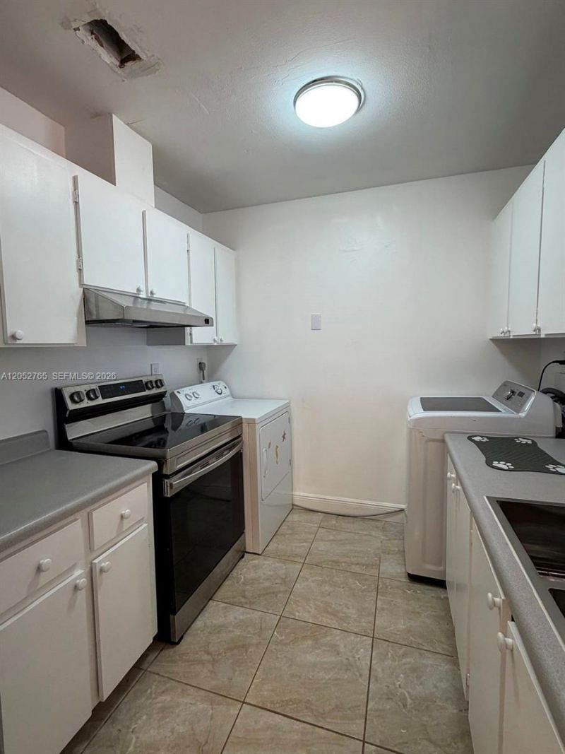 5028 SW 138th Ave Cir , Miami, FL 33175 Photo