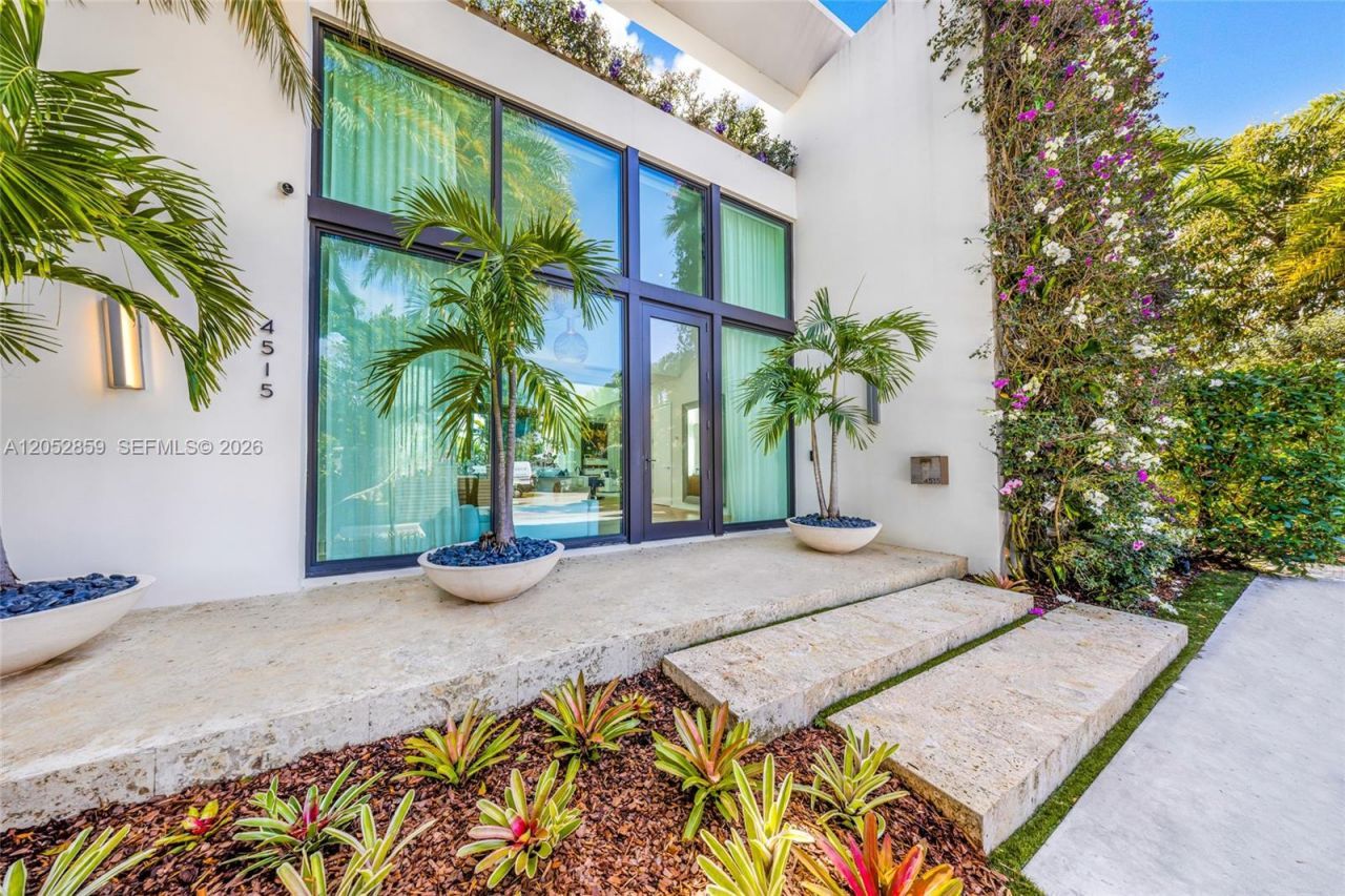 4515 N Michigan Ave , Miami Beach, FL 33140 Photo