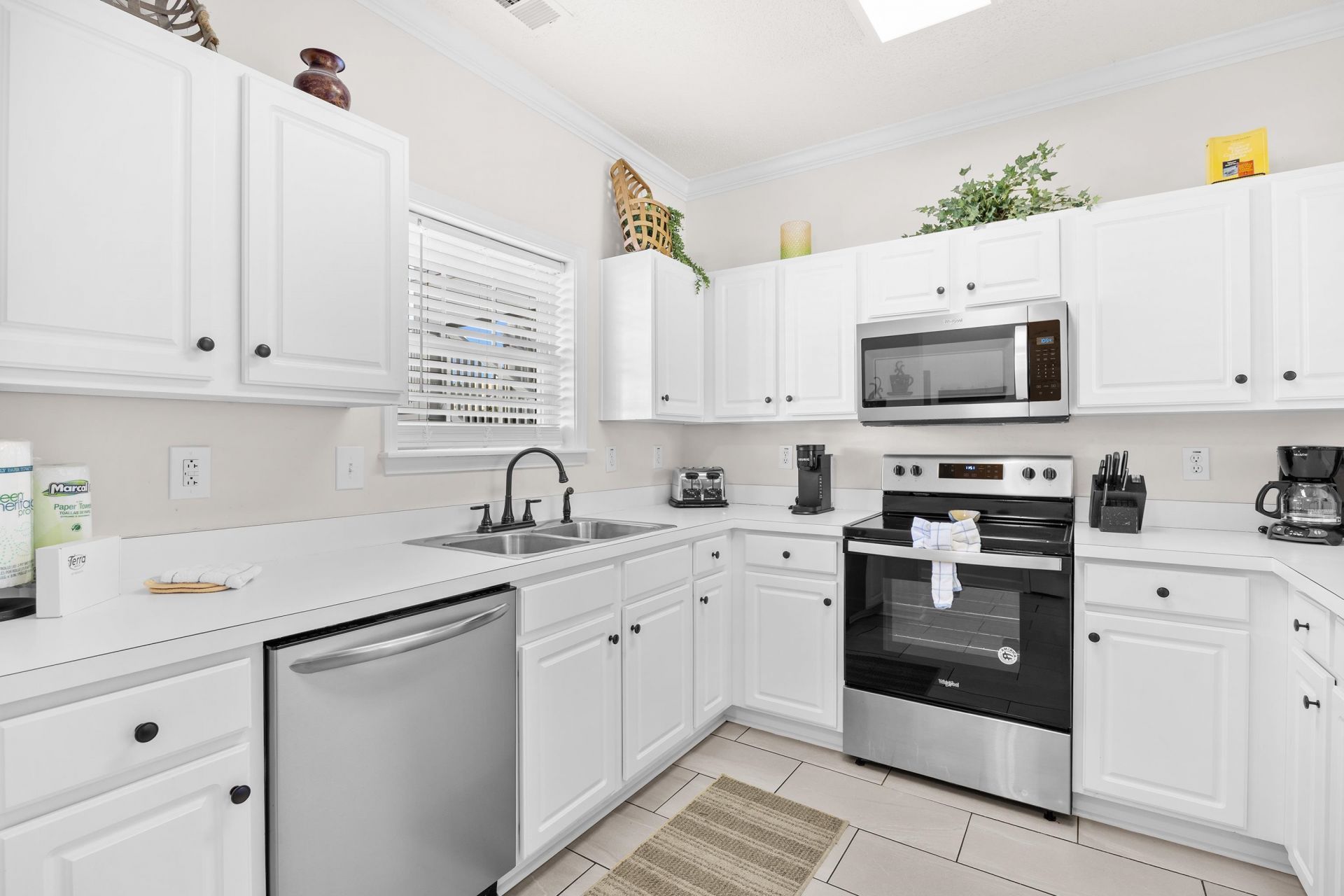 6203 Catalina Dr.  Photo 8