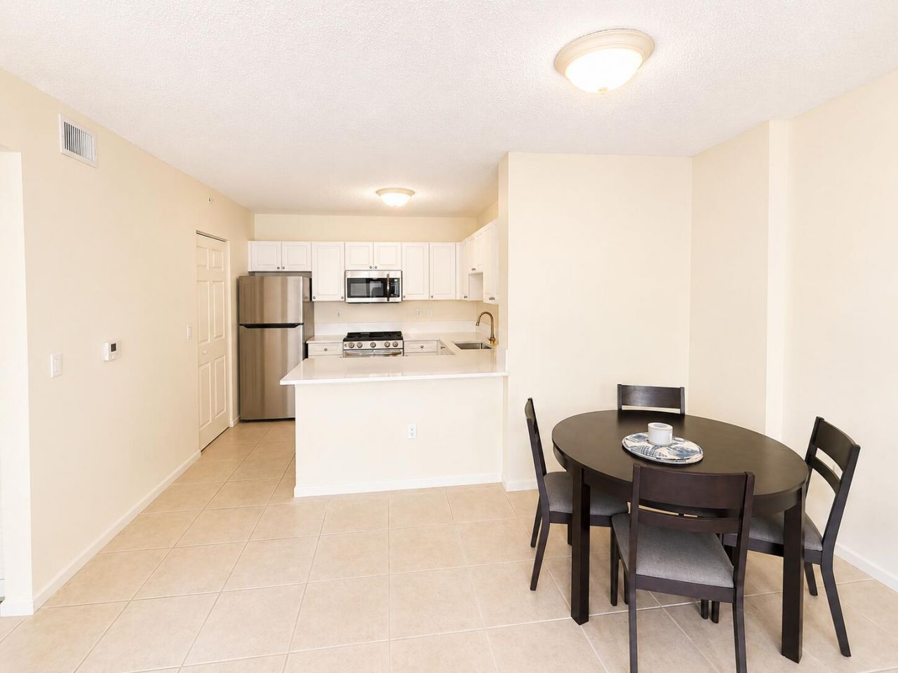 651 Okeechobee Boulevard, Unit 302, West Palm Beach, FL 33401 Photo