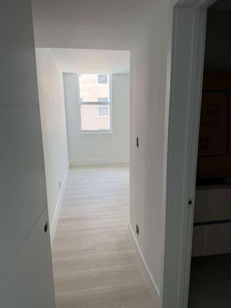 427 Golden Isles Drive, Unit 12d, Hallandale Beach, FL 33009 Photo