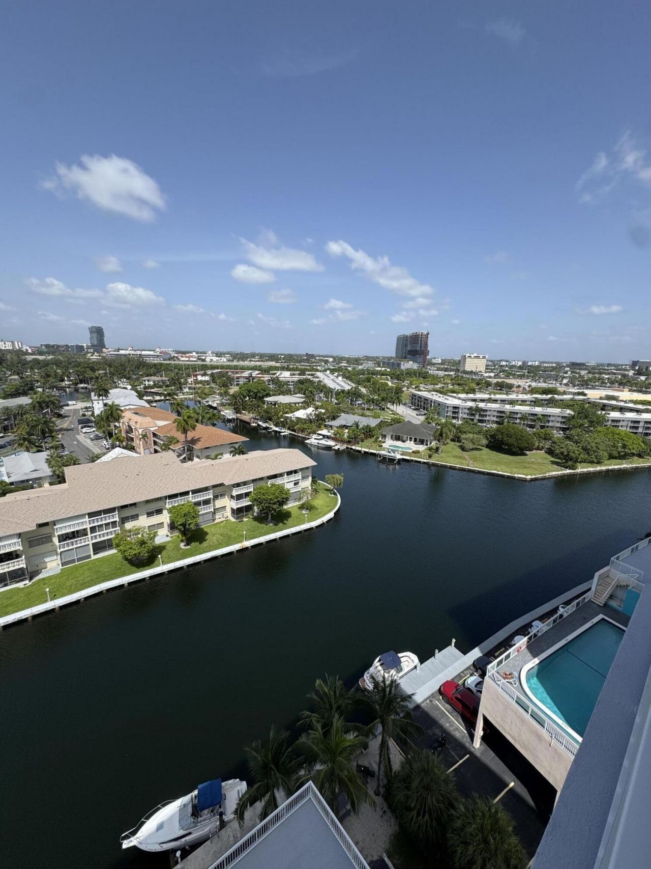 427 Golden Isles Drive, Unit 12d, Hallandale Beach, FL 33009 Photo