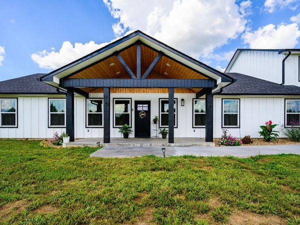 109 Serenity Ln, Mena, AR 71953