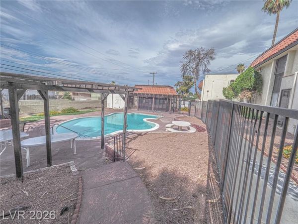 1370 Vegas Valley Drive, Unit 43, Las Vegas, NV 89169