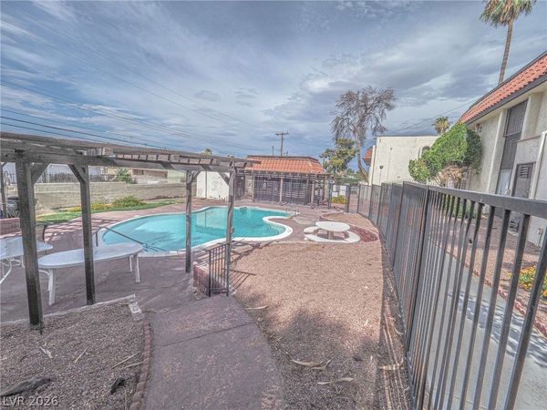 1370 Vegas Valley Drive, Unit 43, Las Vegas, NV 89169
