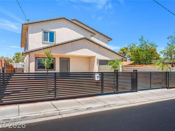1031 Palm Street, Las Vegas, NV 89104