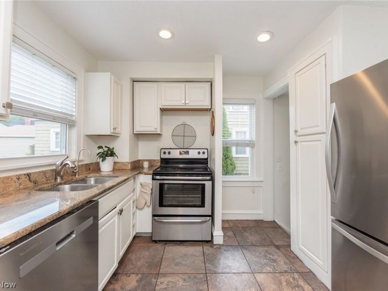 5860 Wickfield Drive, Parma Heights, OH 44130 Photo 19