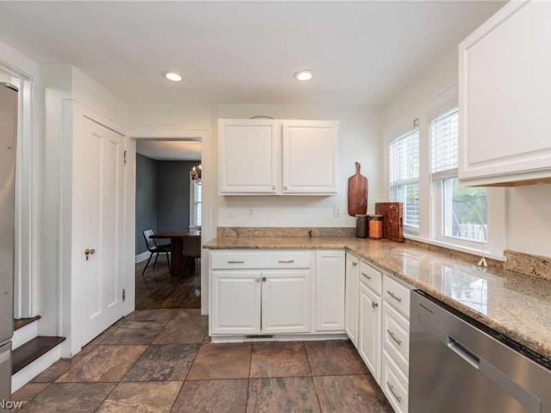 5860 Wickfield Drive, Parma Heights, OH 44130 Photo 20