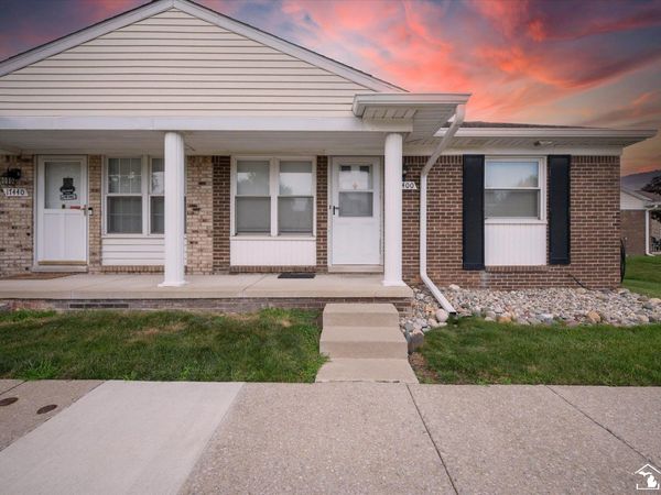 17400 Rudgate Street, Southgate, MI 48195