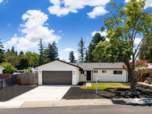 8786 Elk Way, Elk Grove, CA 95624