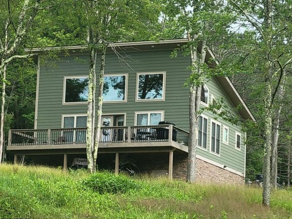 10 Wooten Drive, Thomas, WV 26292