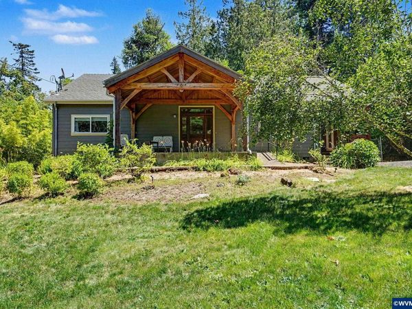 5714 Crooked Finger Rd NE, Scotts Mills, OR 97375