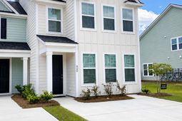820 Alma Sq Drive photo 4