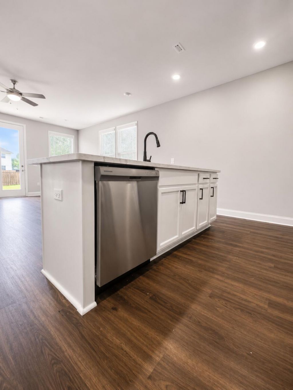 820 Alma Sq Drive Photo 8