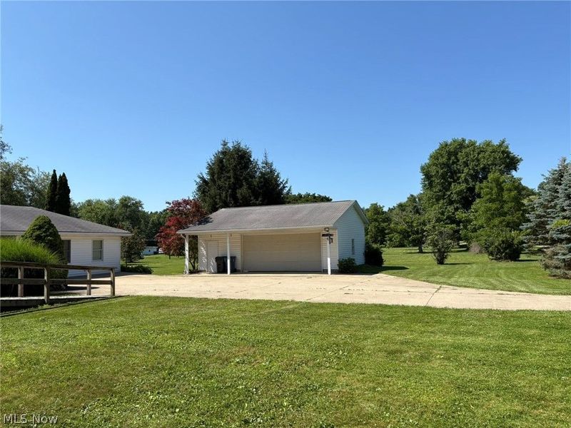 2140 Claus Road, Vermilion, OH 44089 Photo 3