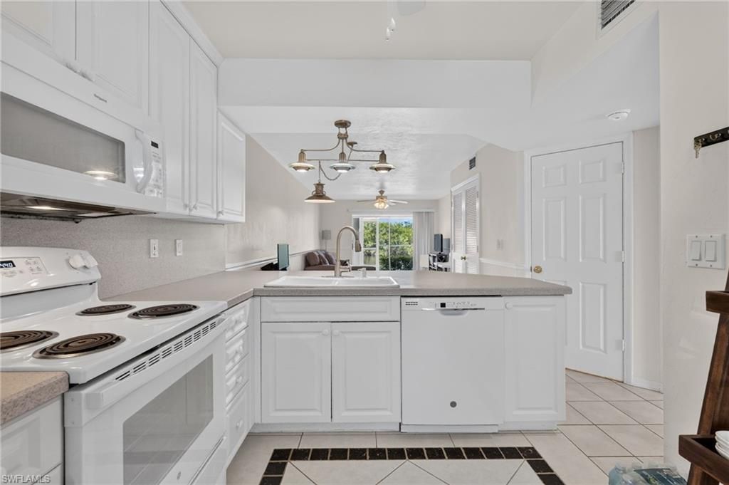 1385 Mainsail Dr, Unit 1802, Naples, FL 34114 Photo