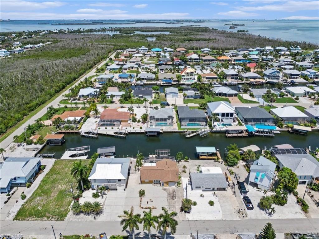 2456 Sycamore St , Saint James City, FL 33956 Photo