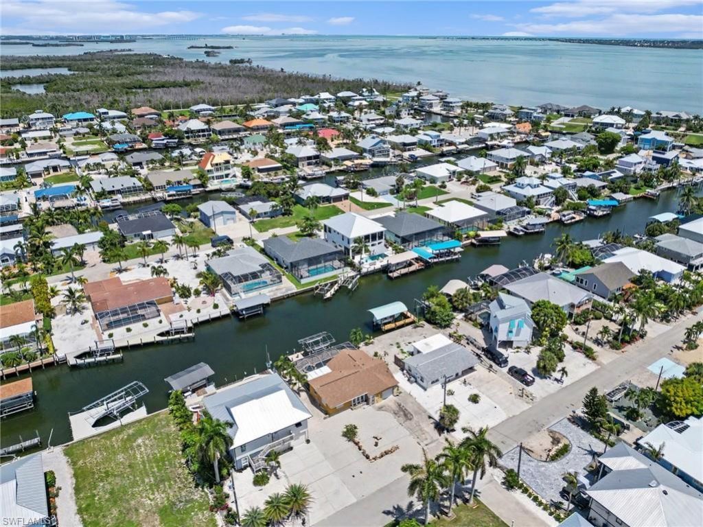 2456 Sycamore St , Saint James City, FL 33956 Photo