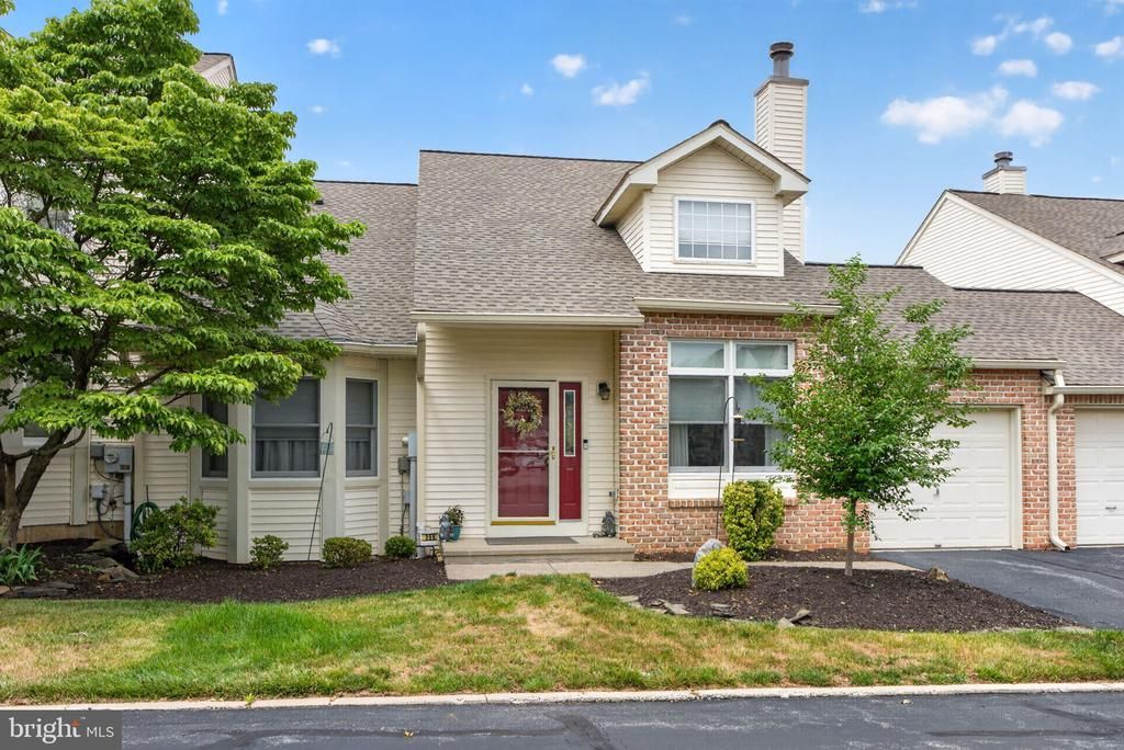 259 RIDINGS CIRCLE, MACUNGIE, PA 18062