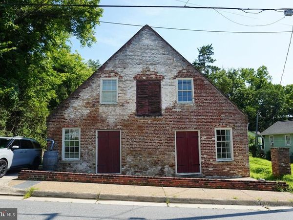 121 WASHINGTON STREET , FALMOUTH, VA 22405