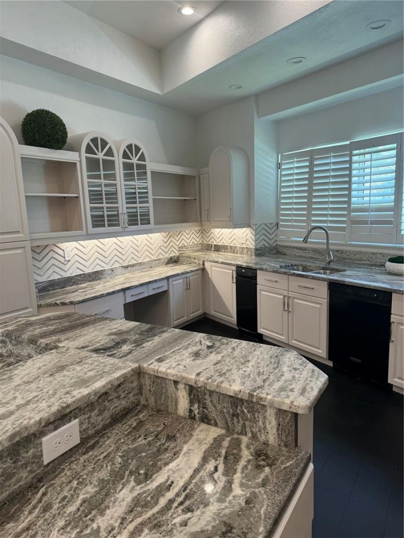 1040 Sweetwater Club Boulevard, Longwood, FL 32779 Photo