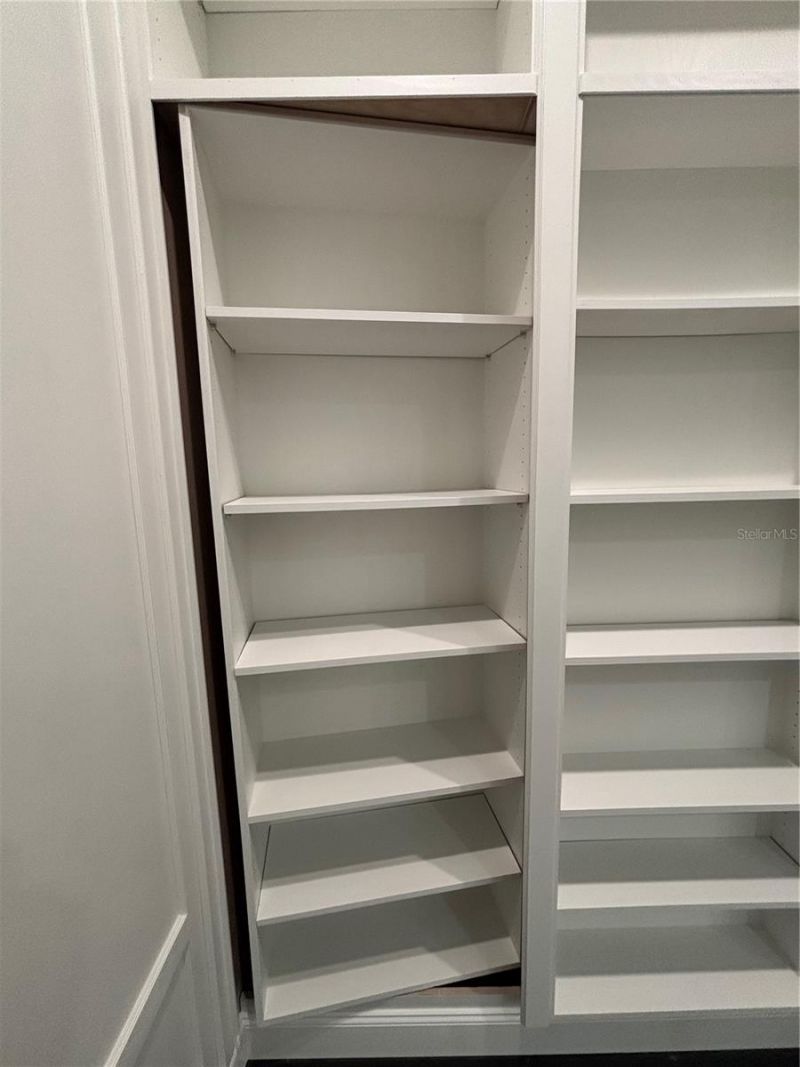 1040 Sweetwater Club Boulevard, Longwood, FL 32779 Photo