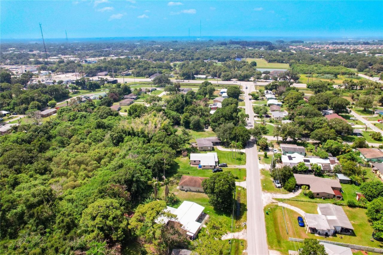 202 N 39th Street , Fort Pierce, FL 34947 Photo